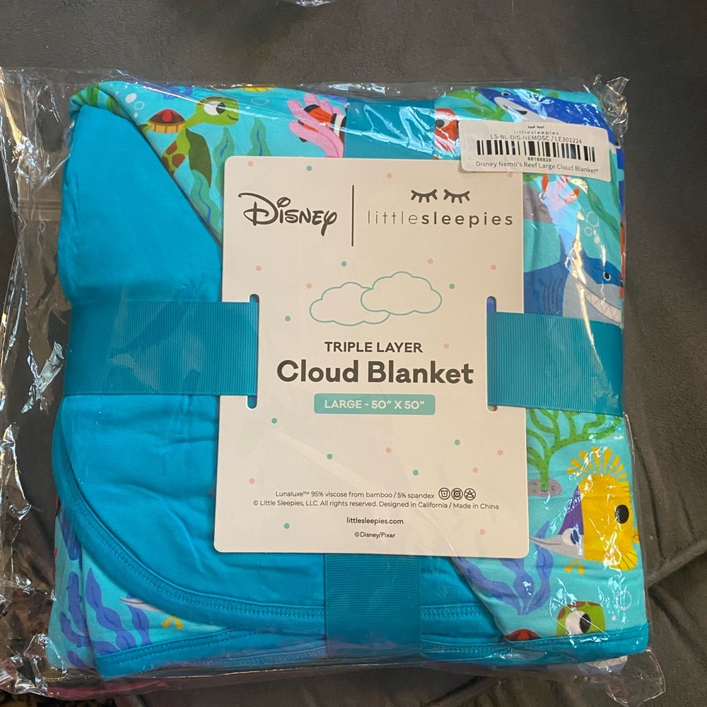 Disney Pixar x Little Sleepies Nemo Cloud Blanket